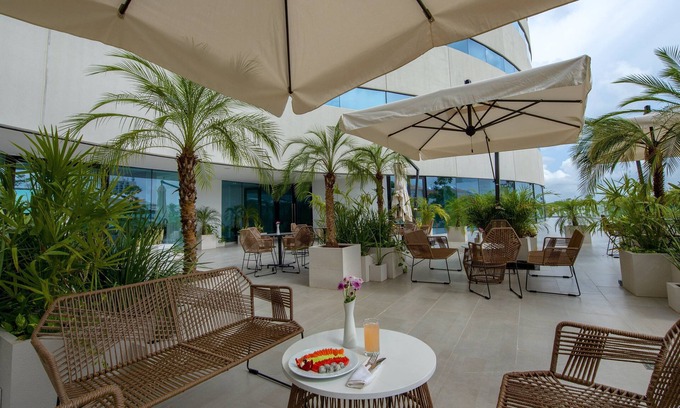 Merida Municipality Hotel | Holiday Inn Hotel & Suites Merida La Isla by IHG