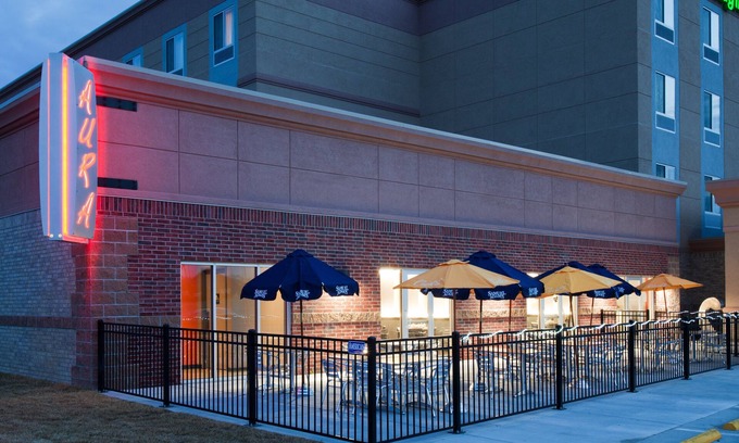 Lincoln Hotel | Holiday Inn Lincoln Southwest by IHG