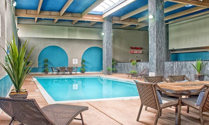 Downtown Niagara Falls Hotel | Holiday Inn Niagara Falls Scenic Downtown, an IHG Hotel