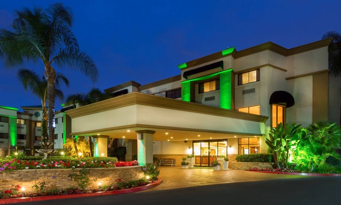 Santa Ana Hotel | Holiday Inn Santa Ana Orange County Airport by IHG