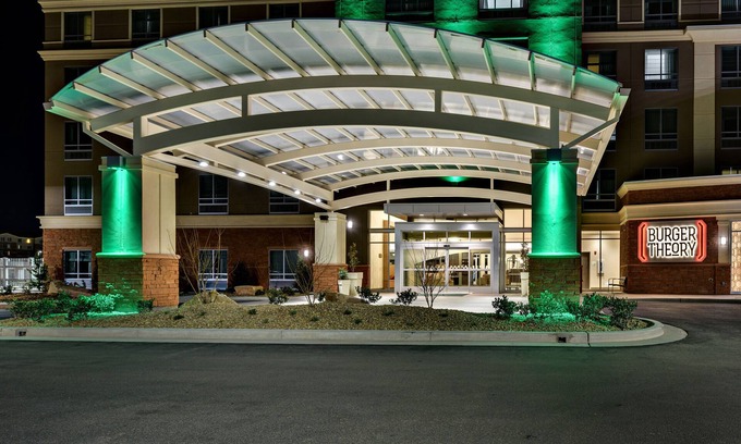 St. George Hotel | Holiday Inn St. George Conv Ctr by IHG