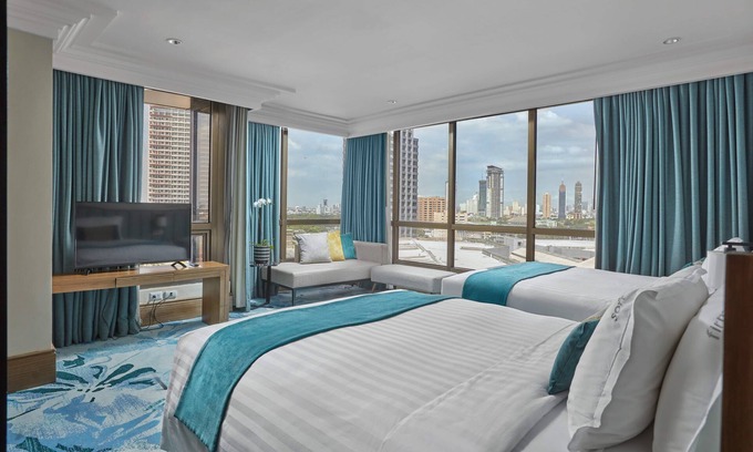 Ortigas Center Hotel | Holiday Inn & Suites Manila Galleria by IHG