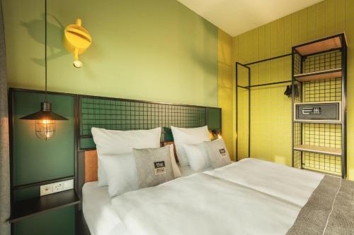 Schoeneberg Hotel | Holiday Inn - the niu, Dwarf Berlin Schöneberg by IHG