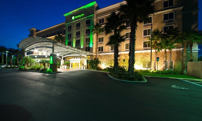 Titusville Hotel | Holiday Inn Titusville-Kennedy Space Center by IHG