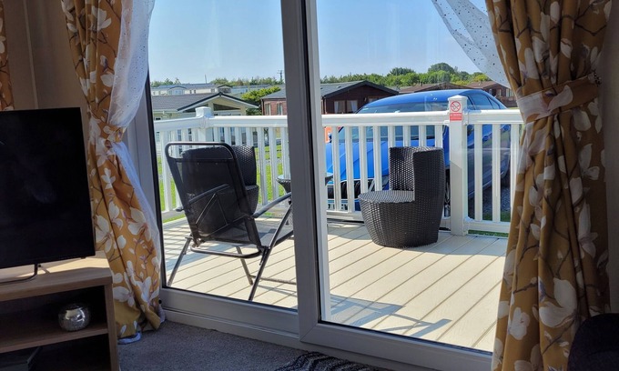 Winestead Cabin | Holiday lodge with all park amenities