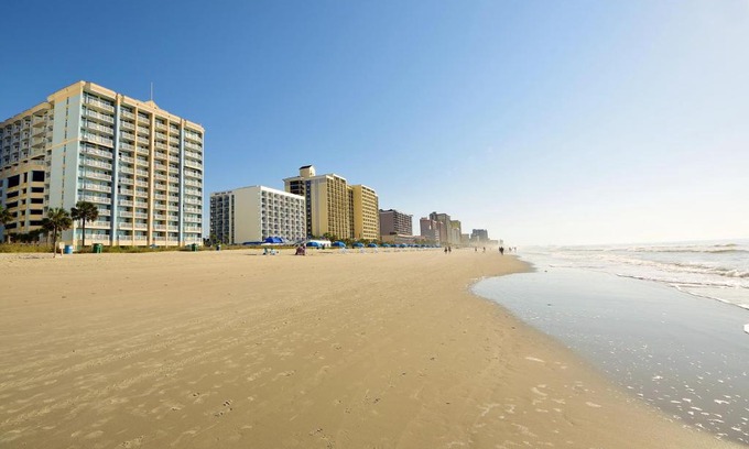 Myrtle Beach Apartment | Holiday Sands at South Beach