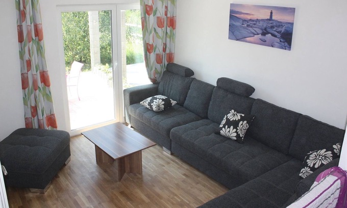 Neuendorf House | Holiday terraced house, trampoline Child-friendly, soccer field