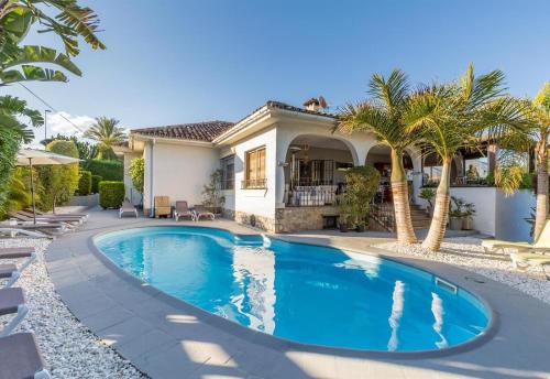 Nueva Andalucia House | Holiday villa for rent in Marbella