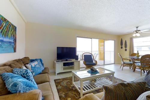 Indian Shores Apartment | Holiday Villas III 505