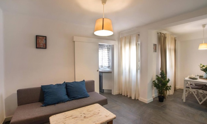 San Felipe Neri Apartment | Holidays2Malaga Alta City center Renovated WiFi