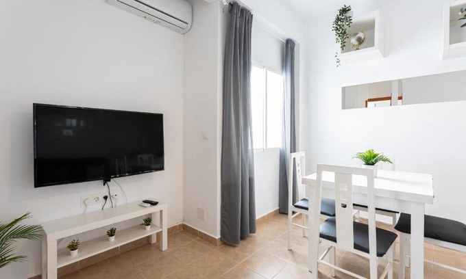 Los Tilos Apartment | Holidays2Malaga Pasaje cerca Estacion Tren AVE