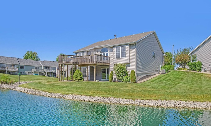 Holland Villa | Holland Michigan Dutch Country!