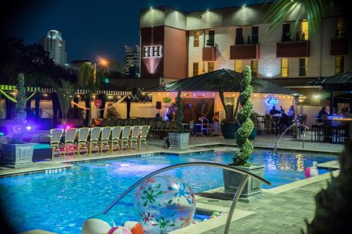 Downtown St. Petersburg Hotel | Hollander Hotel - Downtown St. Petersburg