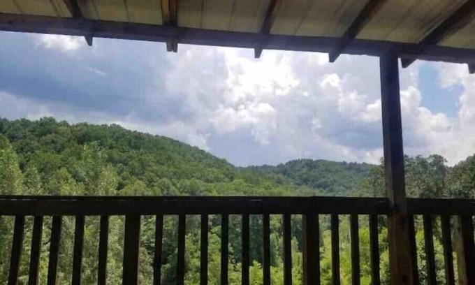 Town of New Haven House | Holler Ridge 3BR 2Bath New River National Park