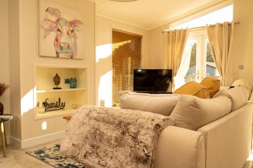 Ryther Cabin | Hollicarrs - Cherry Blossom Lodge