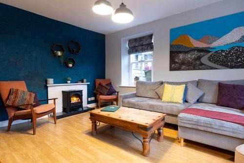 Kendal House | HOLLINS NOOK - Countryside House - Gateway to Lakes National Park