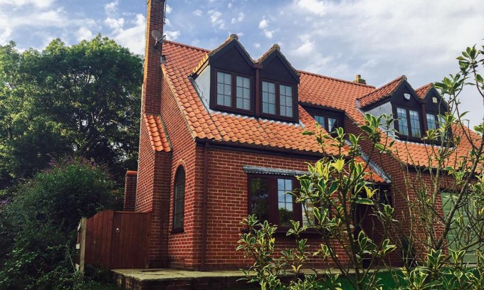 Beverley House | Holly Bank