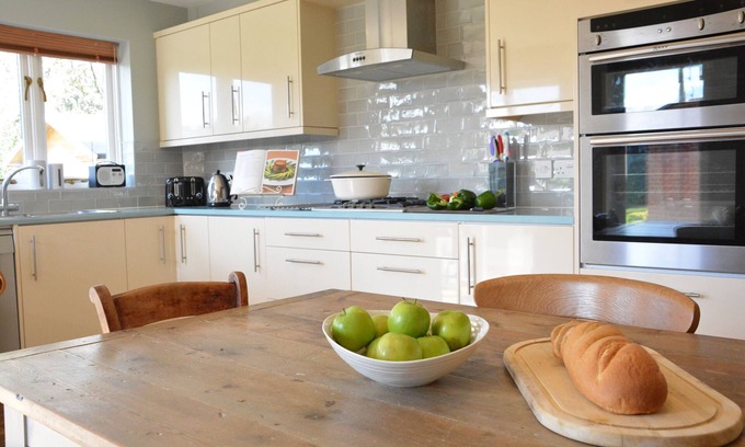 Aldeburgh Cottage | Holly Lodge