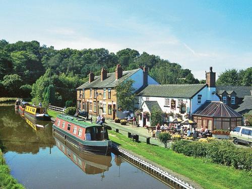 Cheddleton House | Hollybush Cottage - E2800