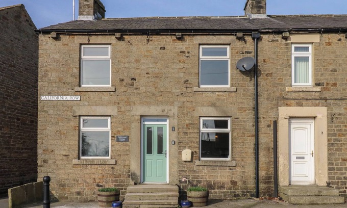 Middleton in Teesdale Cottage | HOLLYWOOD COTTAGE, family friendly in Middleton-In-Teesdale