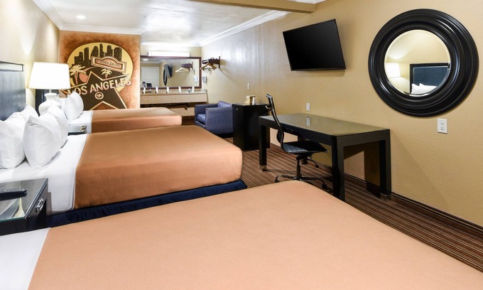 Historic Filipinotown Hotel | Hollywood Inn Express South