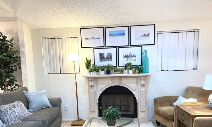 Atwater Village House | Hollywood/LA Central 4 bedroom/3 bathroom 2000+ sqft house