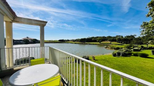 Saint-Jean-de-Monts Apartment | Hollywood, piscine, lac et golf