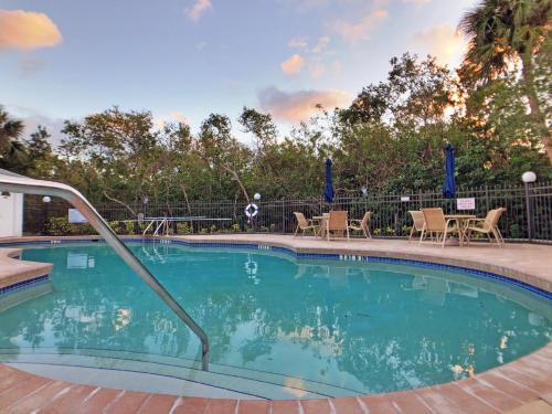 Holmes Beach House | Holmes Beach - Mangroves 3607 #208