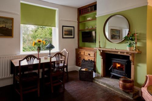 Haworth House | Holmes Cottage in the heart of Haworth