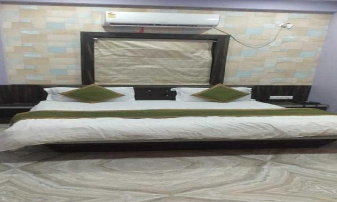 Varanasi Nagar Nigam Hotel | Holy Land
