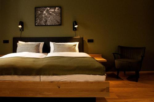 Wiesau Hotel | Holzfellas Home
