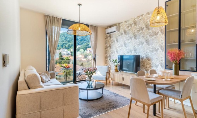 Tomicici Apartment | Homa Luxury Apartments Tivat with seaview