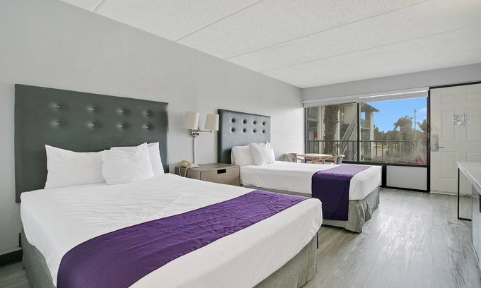 Historic Downtown Kissimmee Hotel | Home 1 Suites Extended Stay - Kissimmee