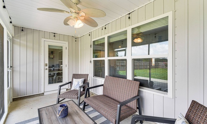 Foley House | Home 12 Mi to Gulf Shores Beach & Boardwalk!