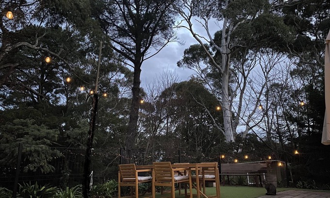 Crafers West House | Home among the gum trees, just 15 minutes from city centre