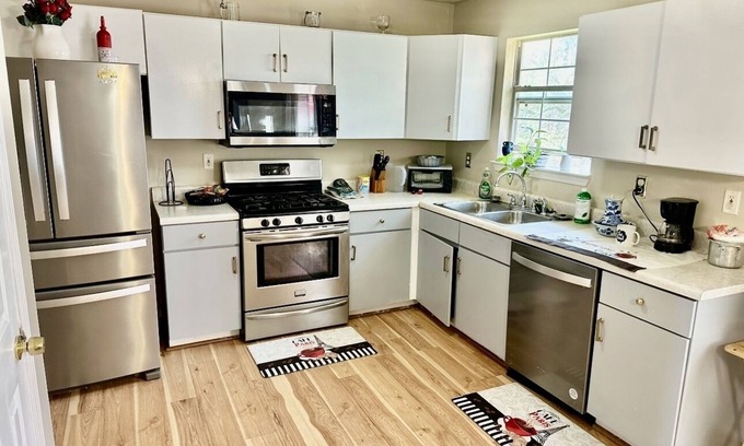 Jonesboro House | Home away from Home by the Atlanta Motor Speedway ποΈποΈ π