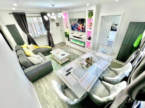 Bury Apartment | Home away from home