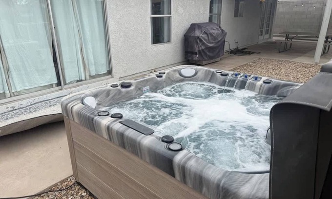 Highland Hills House | Home away from home S
