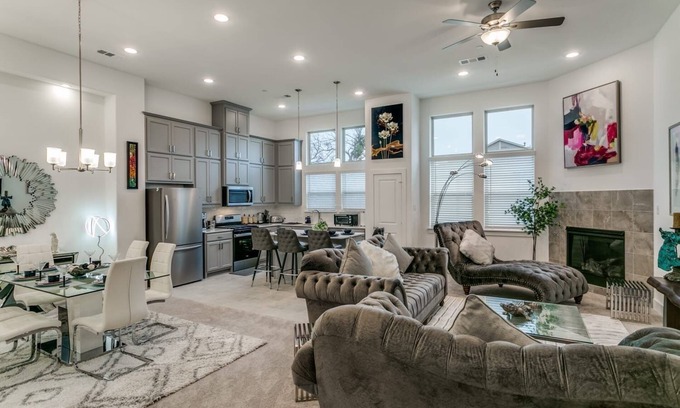 Lewisville House | Home away from home