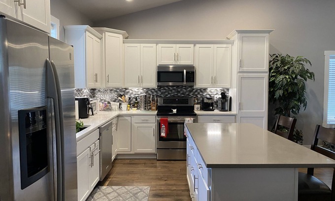 Moses Lake House | Home away from Home