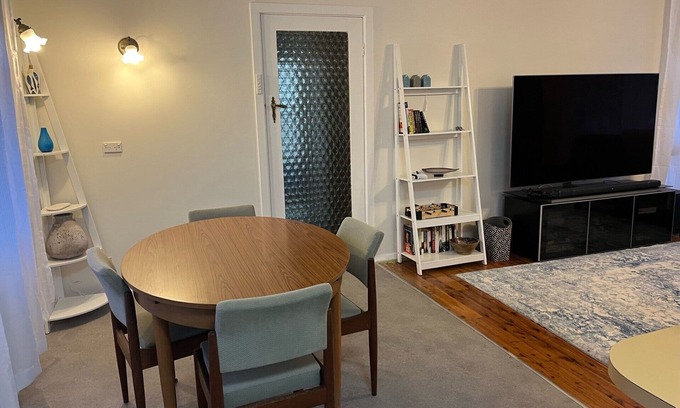 Hamilton House | Home close to entertainment, food, sporting venues with parking.