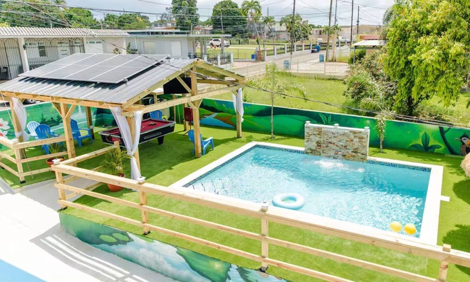 Borinquen House | Home for 10 Guests with Pool and Pool Table