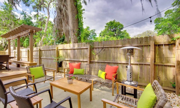 The Old Commons House | Home in Beaufort Historic District w/Private Yard