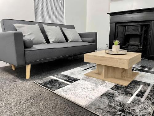 Chatham Apartment | Home In Medway Chatham