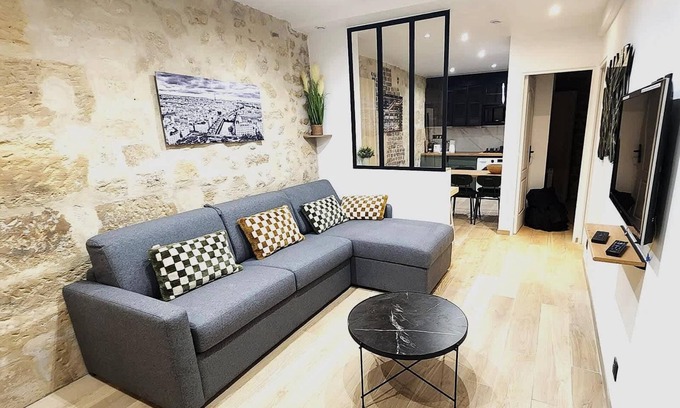 Quartier Sainte-Avoye Apartment | Home in Paris Chatelet/Marais great apt for 6px