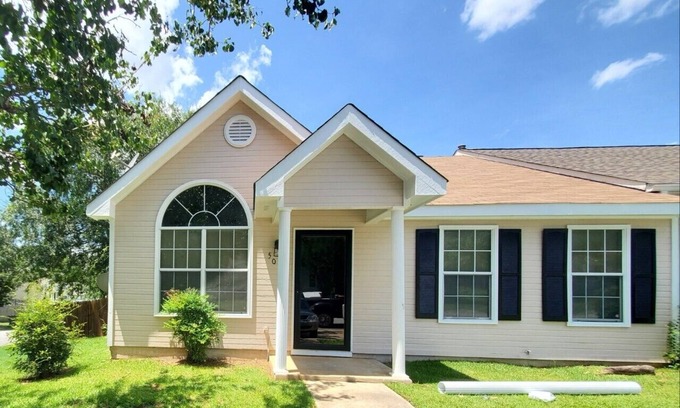 Warner Robins House | Home Sweet Home - Newly Renovated Property-Located near Robins AFB