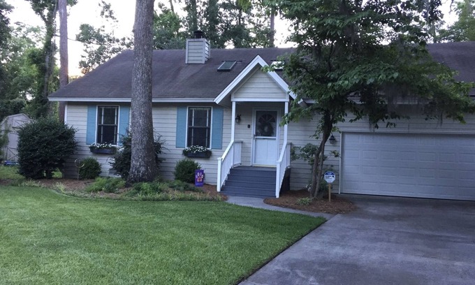 Savannah House | Home Sweet Home- Wilmington Island