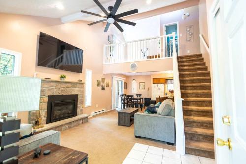 Albrightsville House | Home Tucked into Towamensing Trails