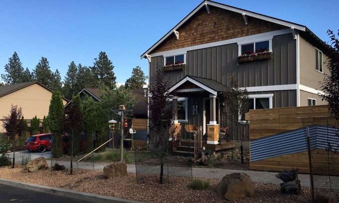 Southwest Bend Villa | Home with Chalet 2-kitchens,Sleeps 15,Near OldMill