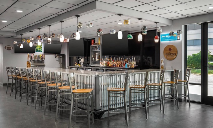 Downtown Jacksonville Hotel | Home2 Suites By Hilton Jacksonville Downtown